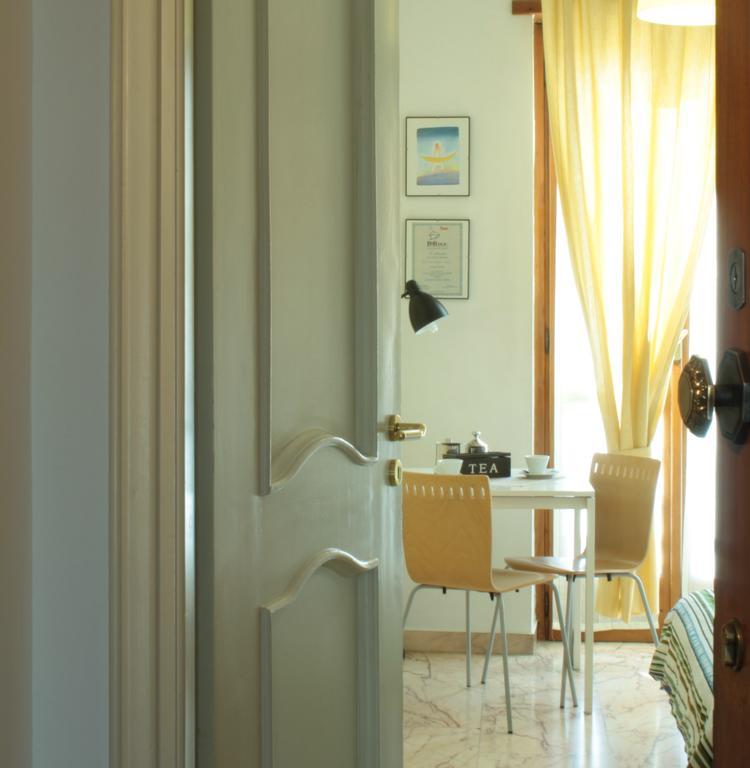 A Casa Romar Bed & Breakfast Торино Екстериор снимка